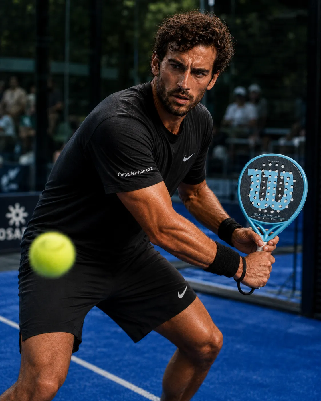 Luca Navarro testing the Wilson Endure LS V1 2026 padel racket on court
